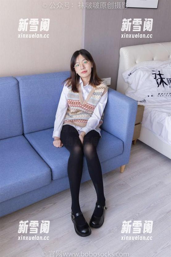 BoBoSocks袜啵啵 - 提升一下，小甜豆的尖尖脚趾透着油亮灰丝，高清图包不买绝对后悔！