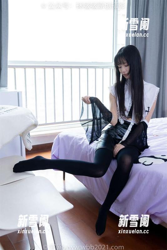 BoBoSocks袜啵啵 - 走路带风？朵朵的定制凉鞋写真给你点亮