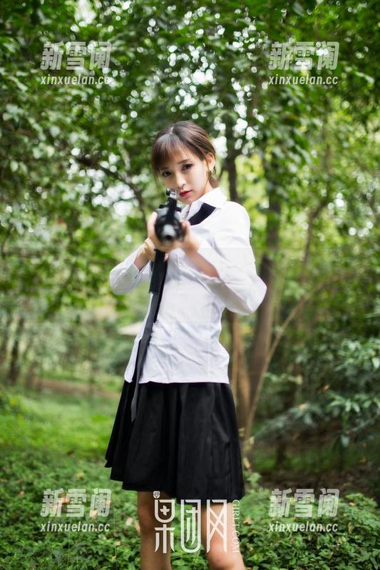 GIRLT果团网 - 套图一出，蜜桃Q妹儿泳衣展示，无圣光更显真实的性感。
