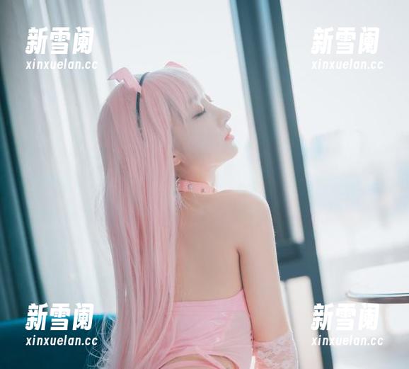 当HaNari(하나리)妈的穿上裤里丝，不出意外这照片绝对会刷屏！