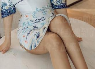 HuaYang花漾 – 赵惟依coco的修女风，看她的原图资源，瞬间让我想到了……唔，不太适合写出来。