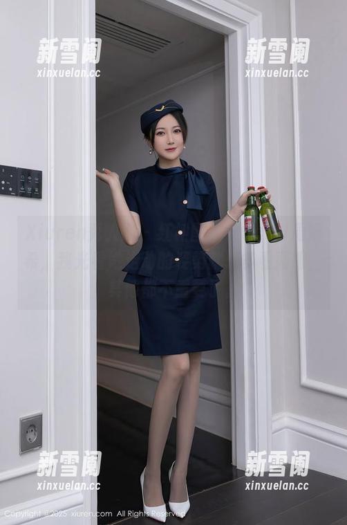 Xiuren秀人网-Carol周妍希 Xiuren秀人网 - 红裙图包,Carol周妍希,我光看她走动的姿势就想多看两眼,其他都不重要了。