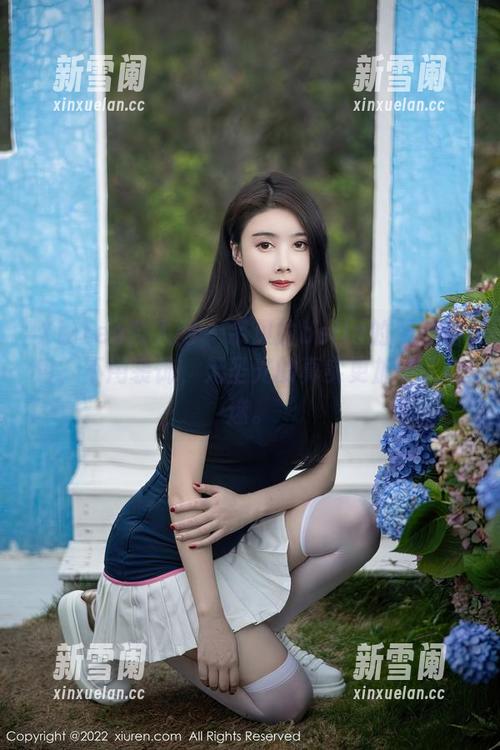Xiuren秀人网 - 余贝拉bella的夏日图包，不用装饰，无圣光的真实更加令人着迷。