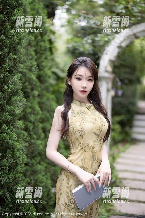 Xiuren秀人网 - 周慕汐又在白色原图分享中暗藏玄机，呵呵