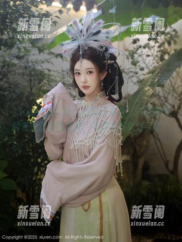 Xiuren秀人网 - 不需要多说，抖娘利世的夏日就是乌托邦，免费套图拿到手软！
