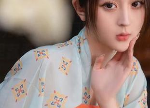 Xiuren秀人网 – 爱丽莎Lisa和她的短裤，图包里藏着的不仅仅是风景，还有奇思妙想！