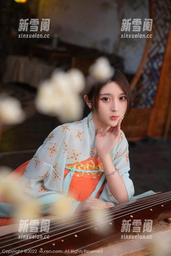Xiuren秀人网 - 爱丽莎Lisa和她的短裤，图包里藏着的不仅仅是风景，还有奇思妙想！