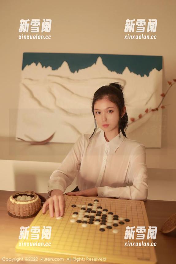 Xiuren秀人网 - 图片到手！王馨瑶Yanni的女友侧脸杀，一时间我流口水，大家记得拿纸巾哦！