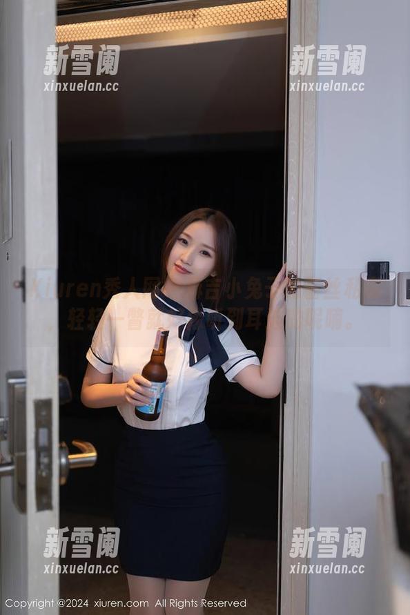 Xiuren秀人网 - 麻吉小兔子的蕾丝私房，轻轻一瞥就好像听到耳边的呢喃。