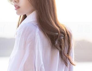 Yebin(전예빈)在办公室闲逛，精选美图带你乱入！