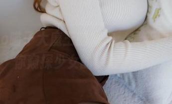 nyako喵子大魔王的秘密：最新原图，让你窥探少女的游戏世界。