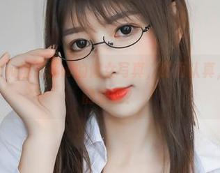 更新来了，w黑米粥w的修女写真，时而认真，时而捣蛋的意境？