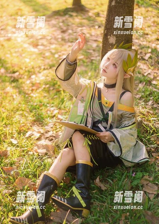 一千只猫薄禾最新长腿写真集，细节无处不在，你会想一一品味。
