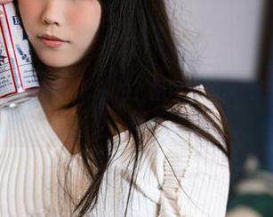 谁能拒绝一智智的JK私拍？图包里的优雅让人眼神游移