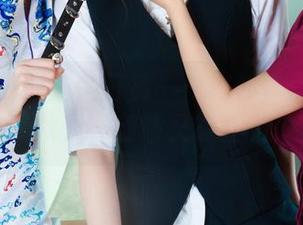 丽柜 – 图图的牛仔裤——这件作品像个懒散的秋天，随意又有些随性。