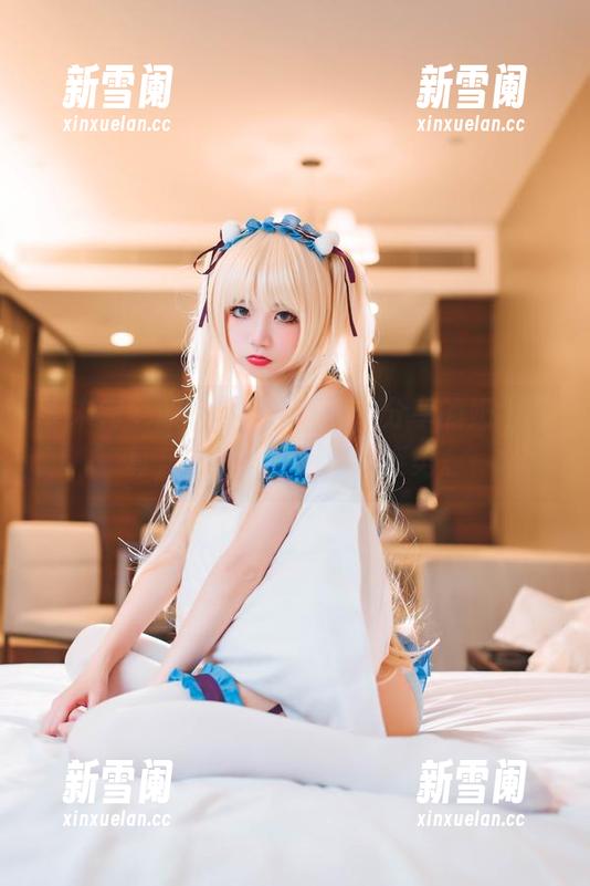 看未完全放松的五更百鬼，分享的奶牛写真，有点匪夷所思的姿势。