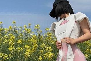 微密圈 – 俏妞qiaoniuTT与浴缸的亲密接触：写真合集来啦！