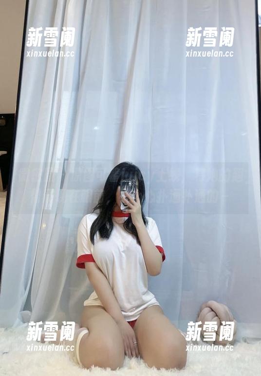 微密圈 - 原图可馨juicy上线，将她的翘臀展现在眼前，小心心扑通扑通的～