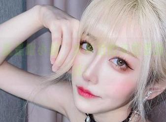 看，这就是啾小妍，女神范的美图更新的万人迷！