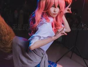 妖君白研的美腿，无法抗拒的图集，咳咳，怎么会有那么完美的腿呢？