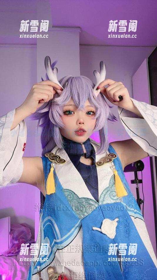 小瑶幺幺印证：自拍银狼合辑，实力证明妆不如骚。