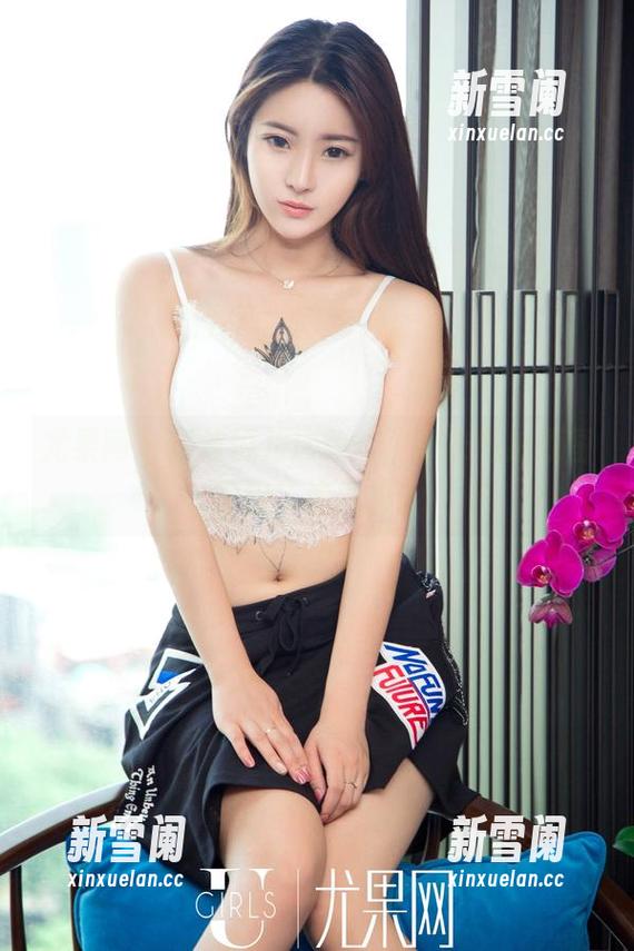尤果网 - 就信悦儿这劲儿，泳衣私拍原图掌控了俯视角！