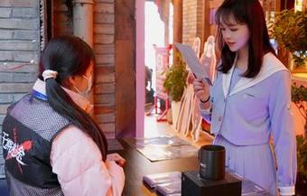 王者荣耀的貂蝉来啦！戚顾儿玩得不亦乐乎，私房美图不停！