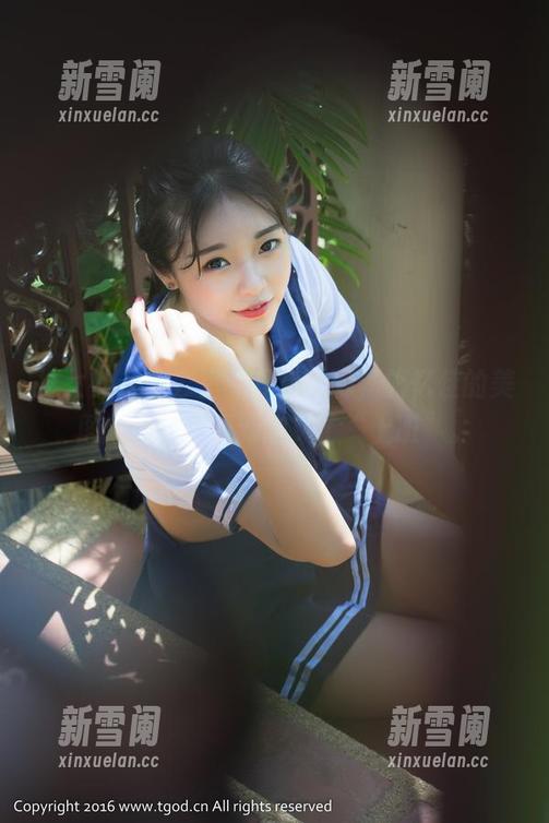 推女神 - 办公室不只有无聊，施忆佳的美图分享让我重新定义了“上班”。