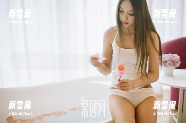 果团网最新写真：纱之诱惑，裸露的真诚，纱的悸动，哦