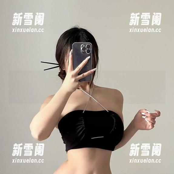 微密圈 - 下载免费的图集？桃沢樱呀的圣诞，难道我打开了新世界？