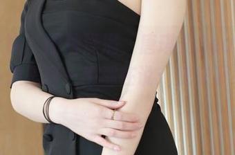 模范学院 – 图片满满，唐琪儿Beauty的内衣，像是每一件都在说：快来下载我吧！