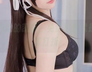 白神泱和她的凯留，免费写真像是在买衣服打折