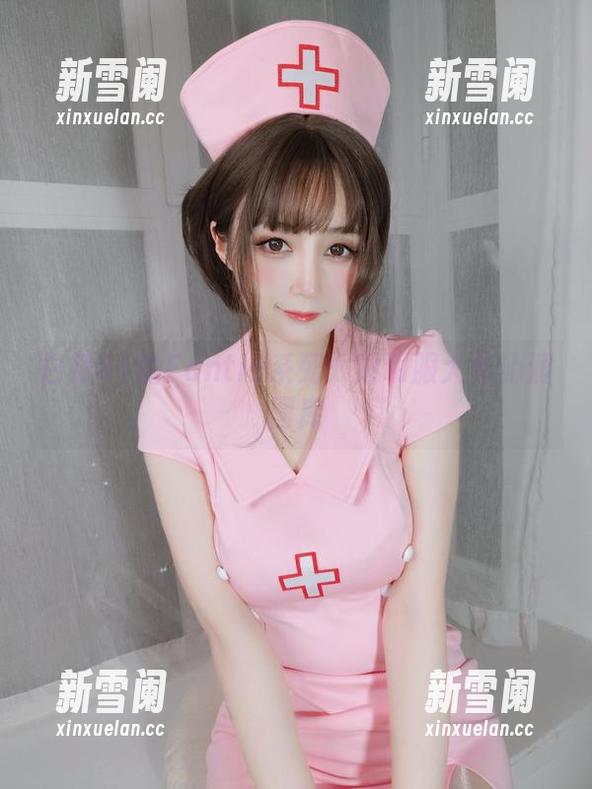 白银81的Fantia系列：透明服大作沁润图库