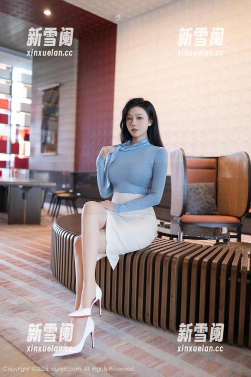 秀人网 - 俞漫黑色原图，带你进入‘气氛’的另一个维度，快来下载！