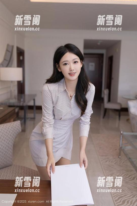秀人网 - 周周不吃香菜的白色追逐：精选合集，白得让人误以为下了一场雪。