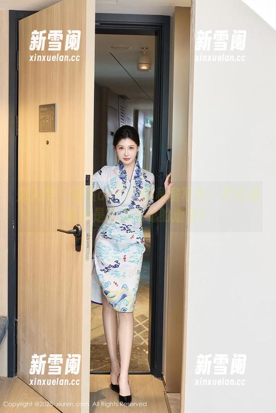 秀人网-安然anran 秀人网 - 安然anran的私房写真:其实棉袜才是最有灵魂的道具!