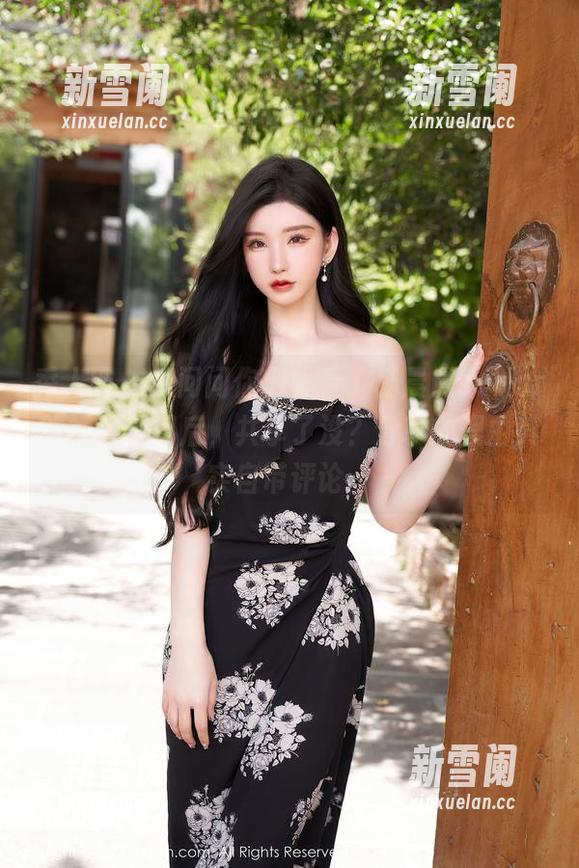 秀人网 - 想问问你们，看了杨晨晨sugar的裸足套图后，共享了没？分享的理由其实自带评论。