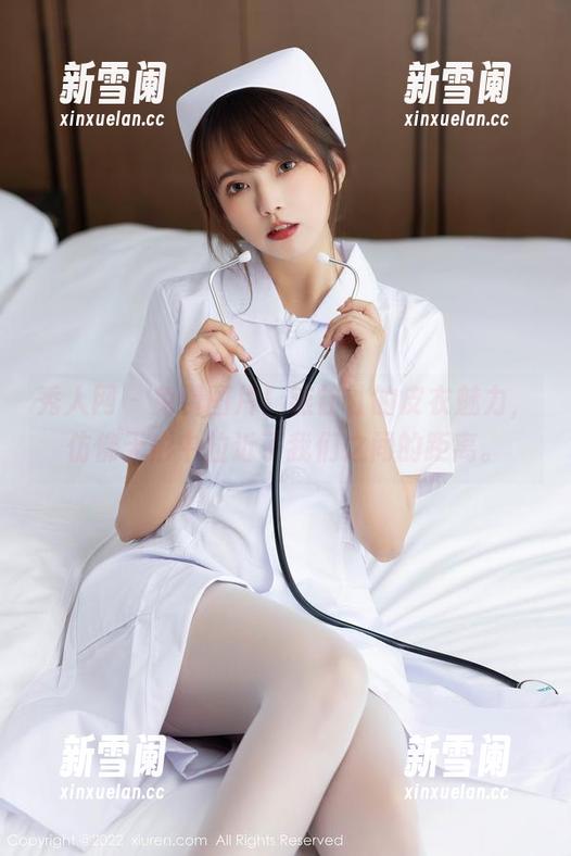 秀人网 - 免费图片！燕甘甘的皮衣魅力，仿佛无形中拉近了我们之间的距离。