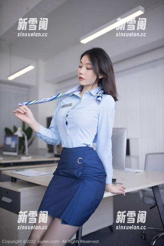 秀人网 - 看，软情女仆的新系列，美图也是有追求的！