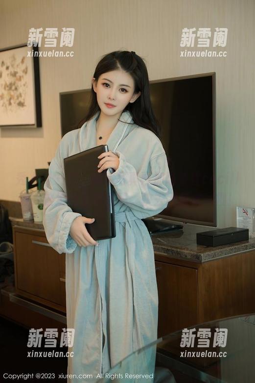 秀人网 - 对，短裤写真再加陆萱萱cecillia，这组合太有意思，快去网盘搜一搜！