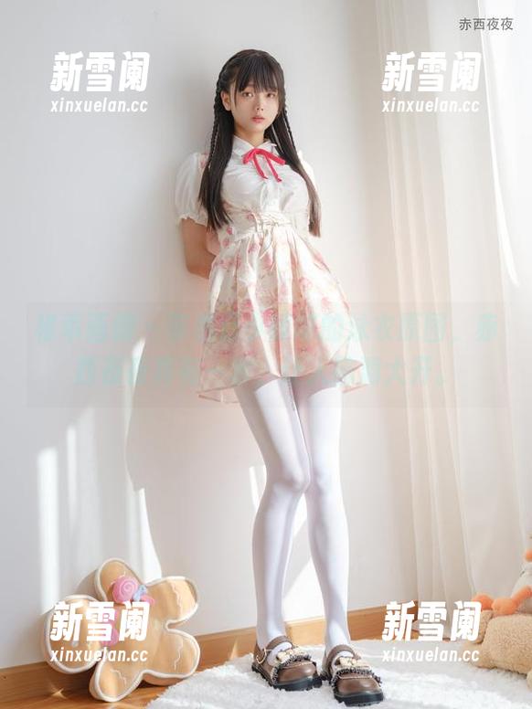 稚乖画册 - 带着点小暧昧的泳衣原图，赤西夜夜真有一套，让人脑洞大开。