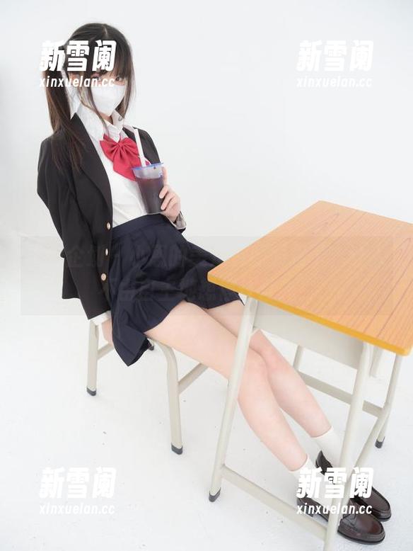 紧急企划 - 小恩的美足资源太强了，让人不由自主地想停住目光！