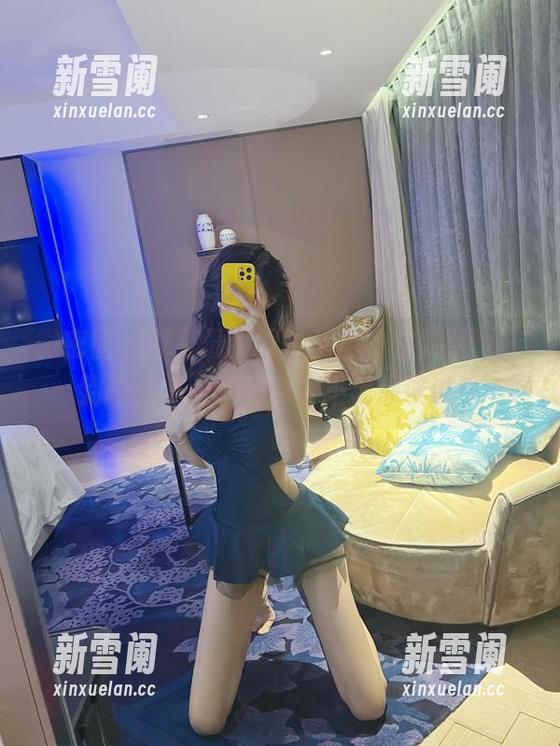 葛征 微密圈 - 葛征最新图片里的豹纹腿腿,走到哪都是吸睛利器,不信你试试!
