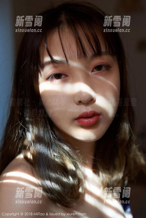 蜜桃社 - 真心认不出是结衣了？比基尼里的自我粗发，但原图依然可爱。