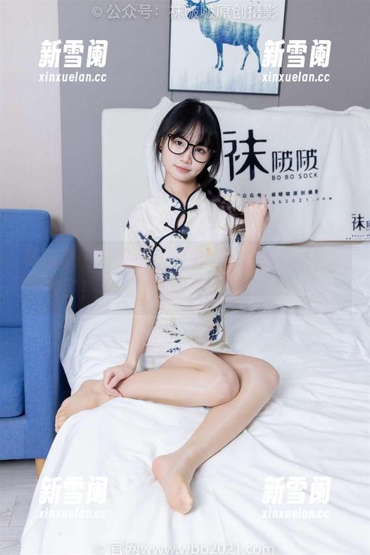 袜啵啵 - 请注意，奶油的最新短黑丝照片来了！小心，可能会让你心神荡漾...