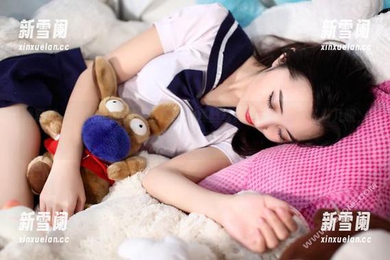 轰趴猫 - 福利时间，苏小暖的新黑丝写真美得让人想多看几眼，根本停不下来。