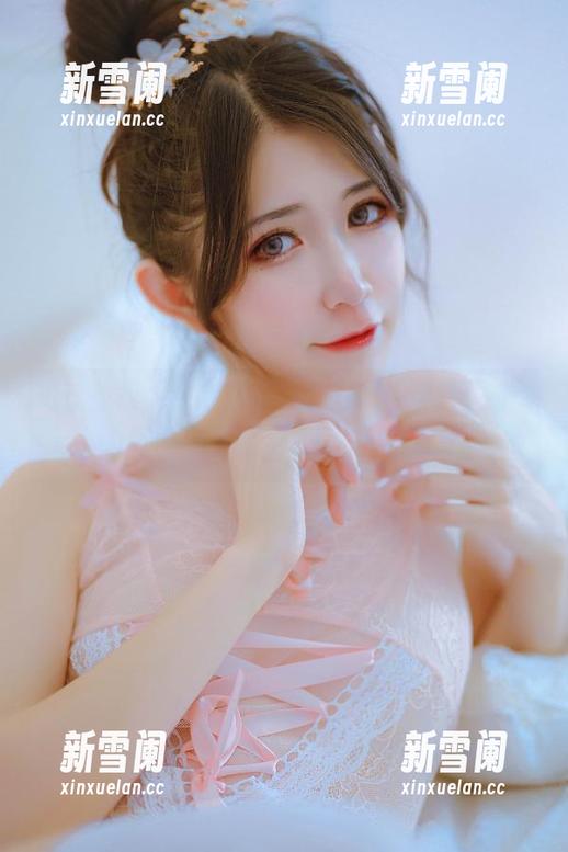 见过正经“大象”等候上班的吗？阮邑Fairy的作品集让我们重新定义“OL”。
