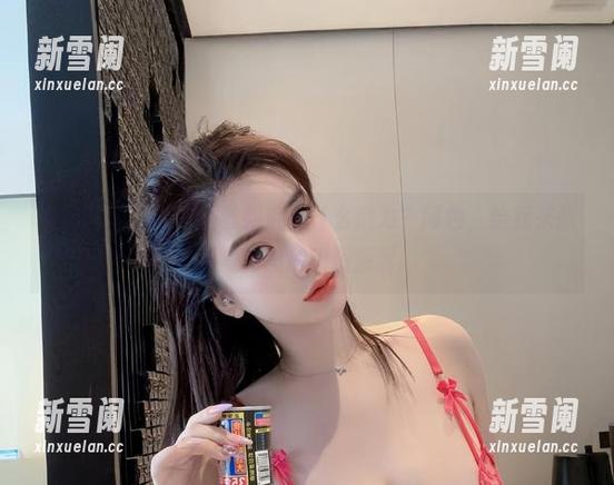 微密圈 - 这镂空蕾丝到底有什么魔力？阿色，给我来张正常的图片和资源啊。