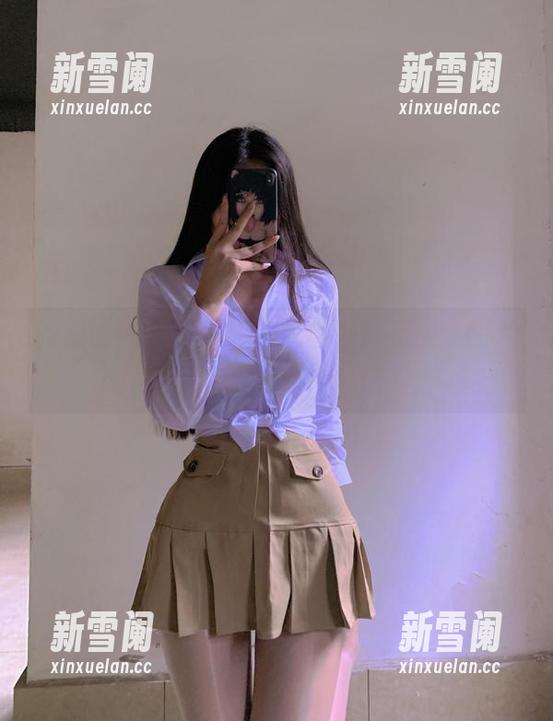 微密圈 - 陈佩奇与护士的亲密接触，图片下载纪念册开启！