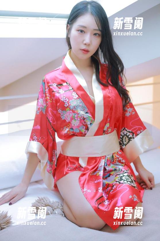 一见钟情？不，是对韩国CoCo泳装写真合集的强烈好奇！